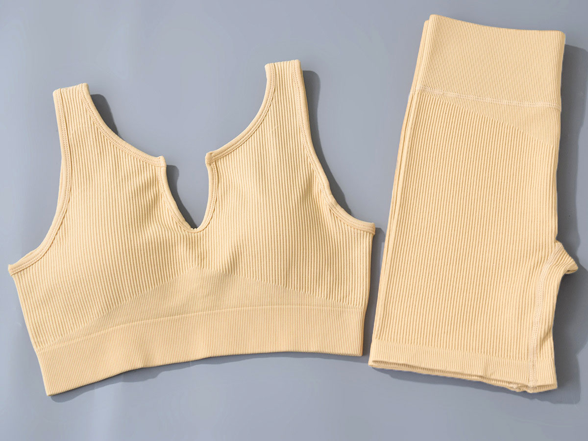 Workout leggings and sports bra set