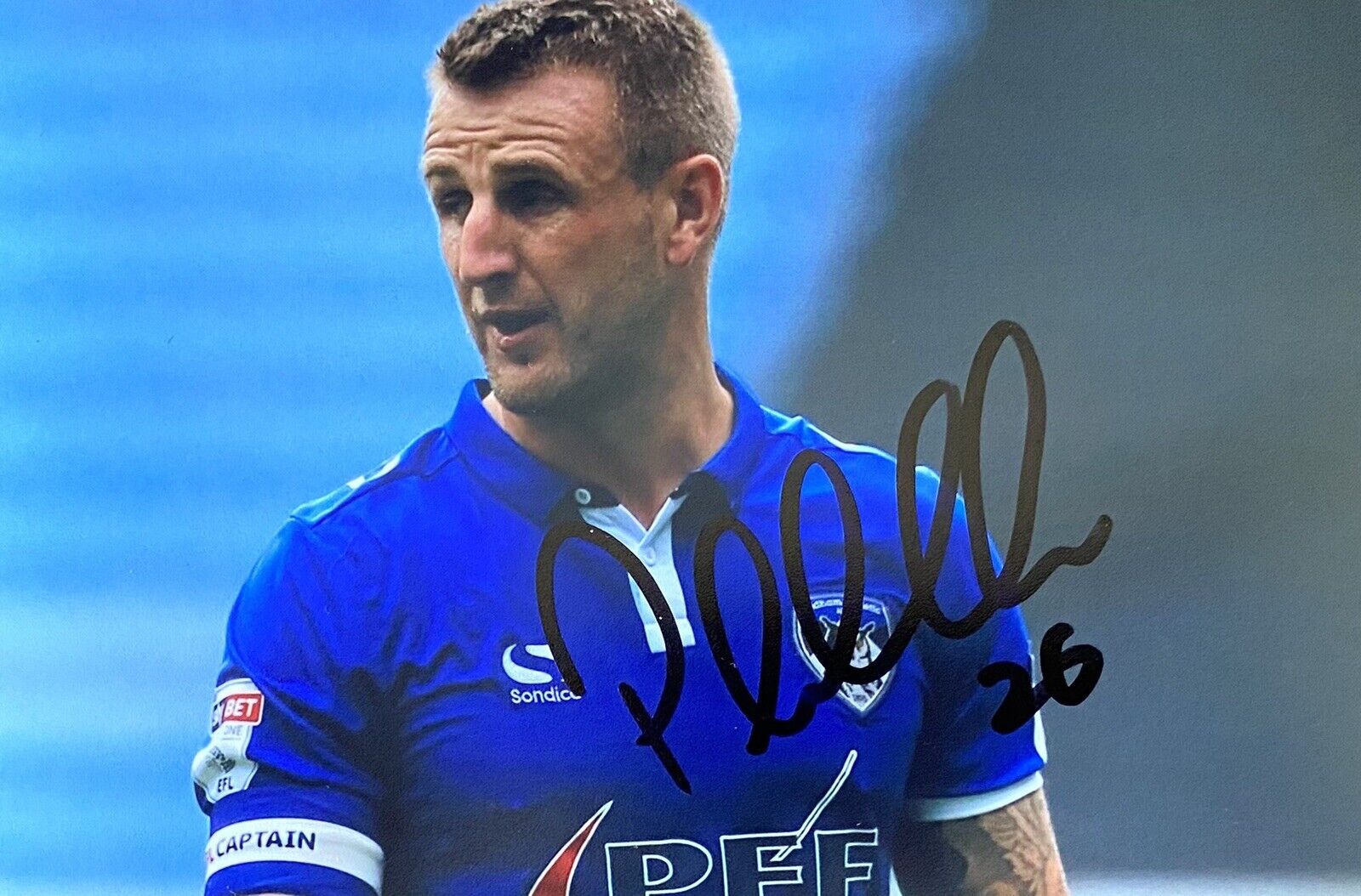 Peter Clarke Genuine Hand Signed Oldham Athletic 6X4 Photo Poster painting 2