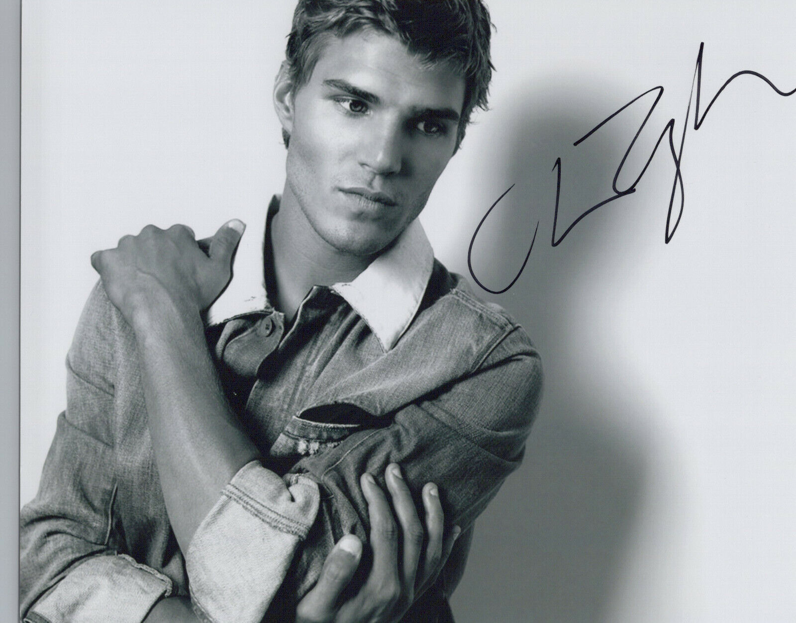 Chris Zylka signed 8x10 Photo Poster painting