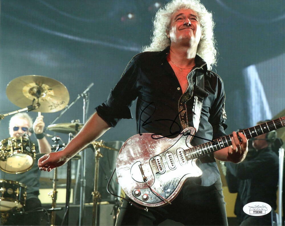 BRIAN MAY SIGNED AUTOGRAPH 8x10 Photo Poster painting - QUEEN A NIGHT AT THE OPERA INNUENDO JSA