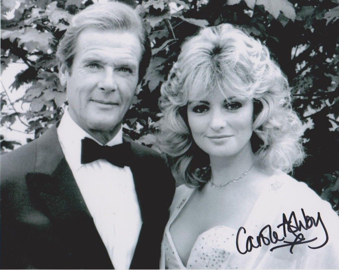 Carole Ashby Signed Photo Poster painting - James Bond Babe - Depicted with Roger Moore - G761