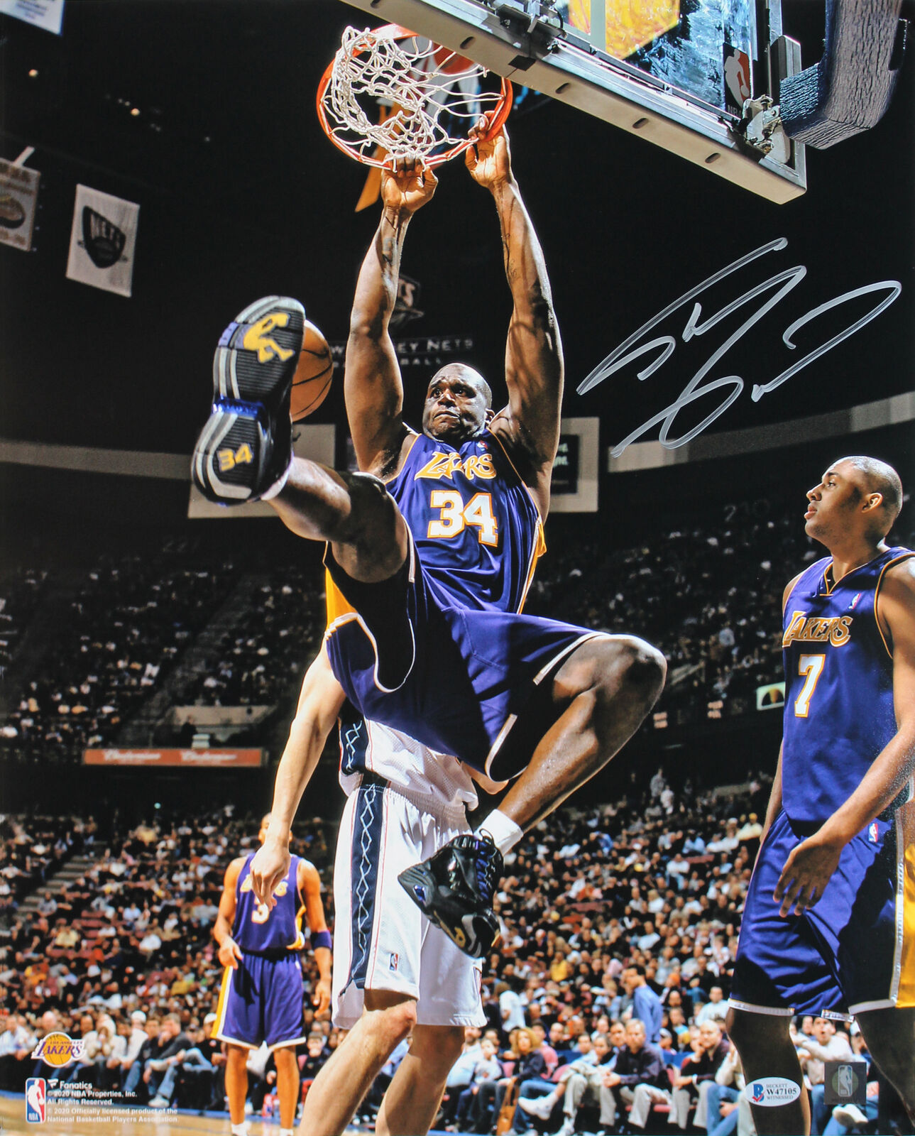 Lakers Shaquille O'Neal Signed 16x20 Vs. Nets Vertical Photo Poster painting BAS Witnessed