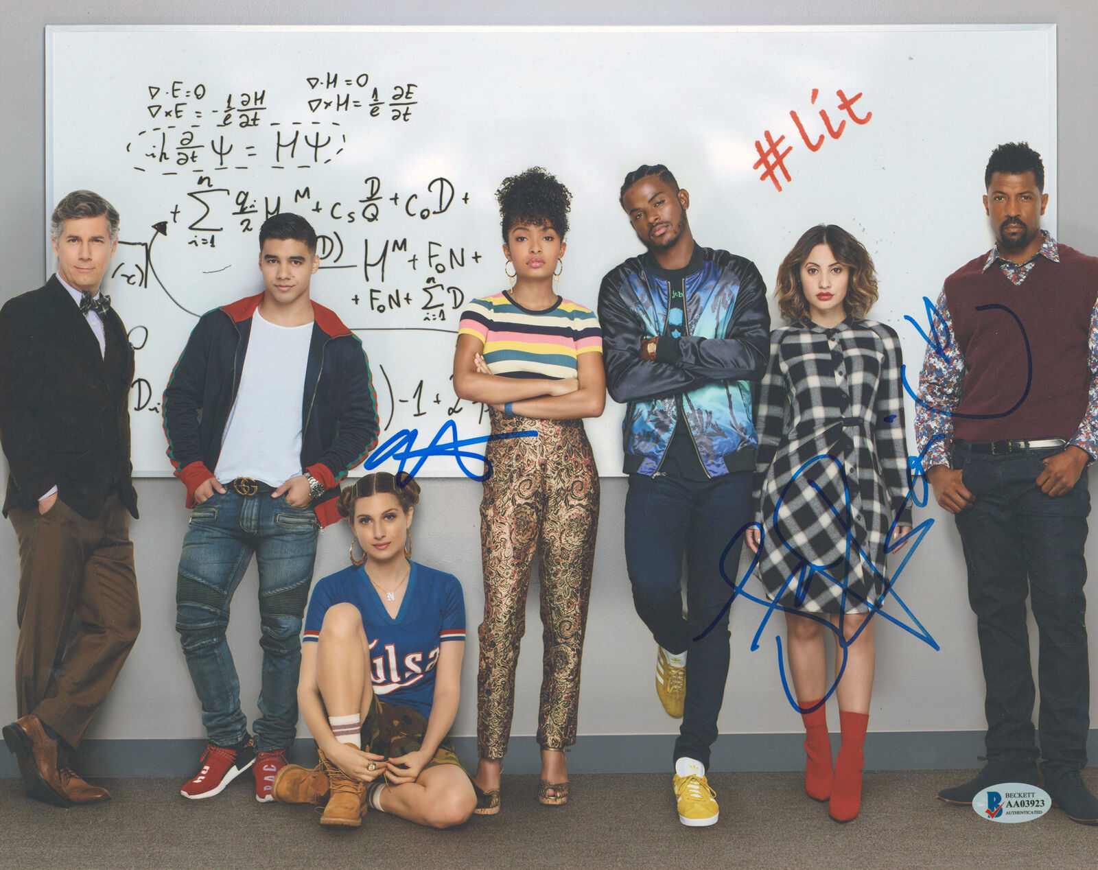 Grownish (3) Raisa, Arlook & Cole Authentic Signed 11x14 Photo Poster painting BAS #AA03923