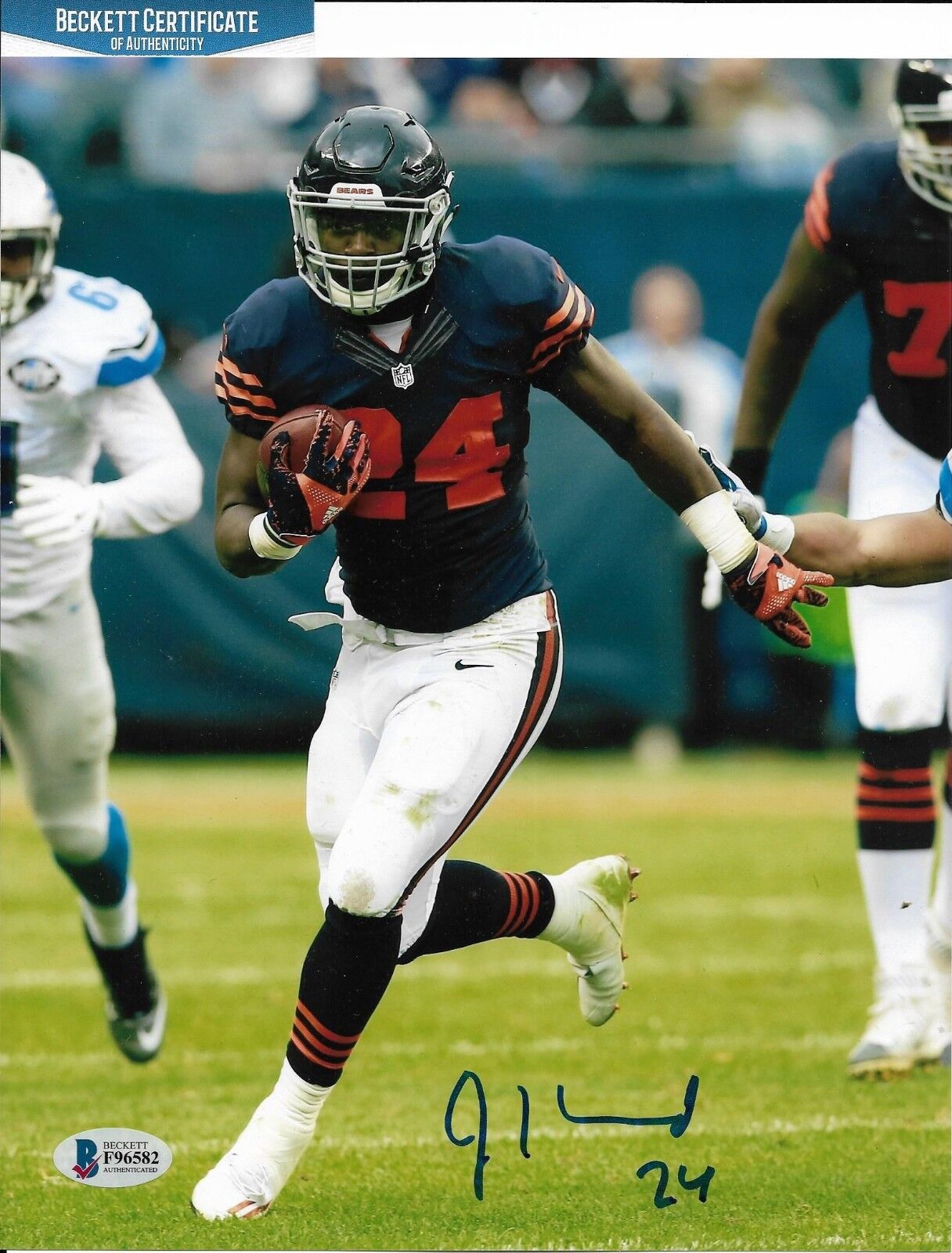 JORDAN HOWARD signed autographed CHICAGO BEARS 8X10 Photo Poster painting w/COA PROOF BECKETT