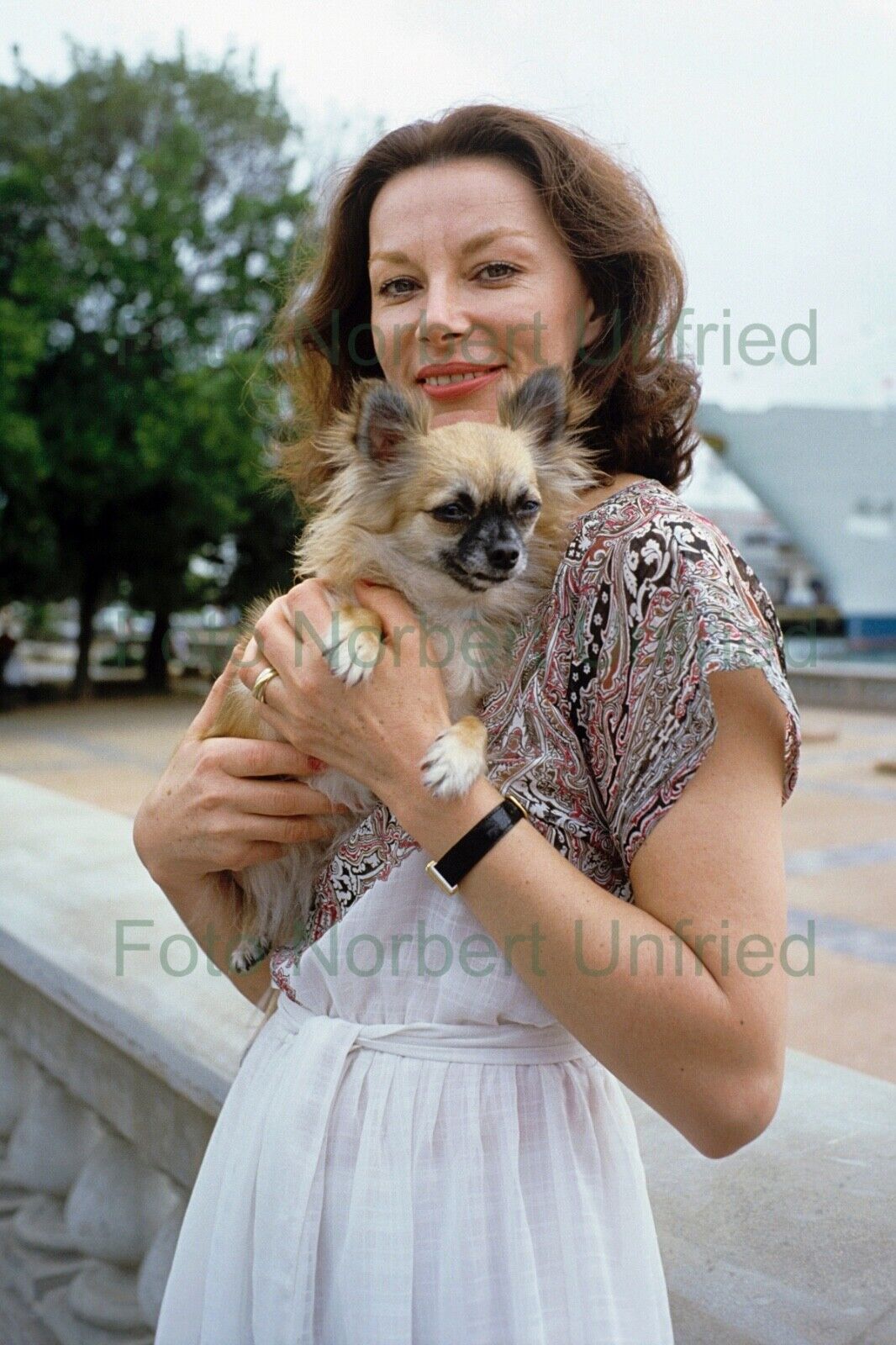 Evelyn Opela With Dog - Photo Poster painting 20 X 30 CM Without Autograph (Nr 2-5