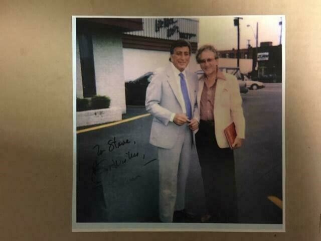 Tony Bennett Boldly Signed 8 1/2 x 8 1/2 Photo Poster painting(After the show!) with COA