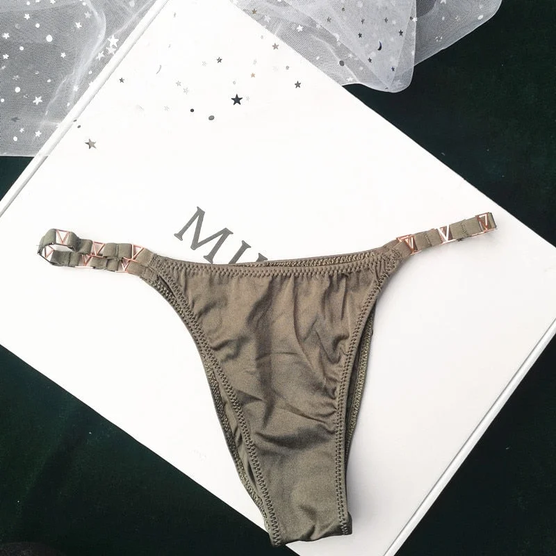 European Style Sexy Panties Women Diamond Solid Color Underpants Women's Leopard Thong Low Waist Sexy Underwear Seamless Briefs