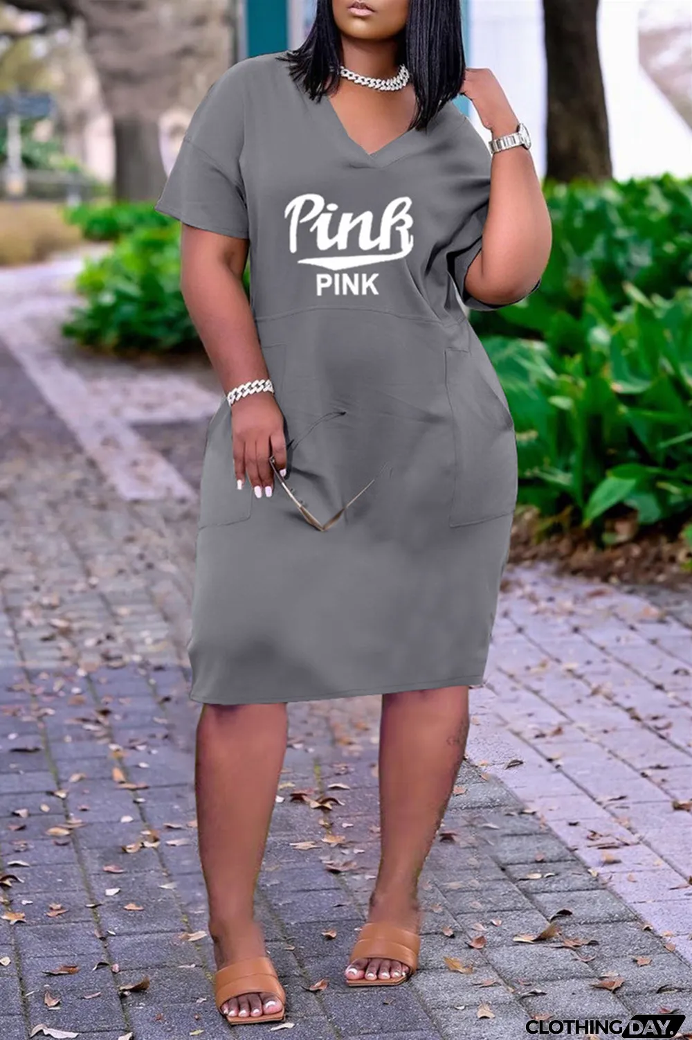 Red Fashion Casual Letter Print Basic V Neck Short Sleeve Dress Dresses