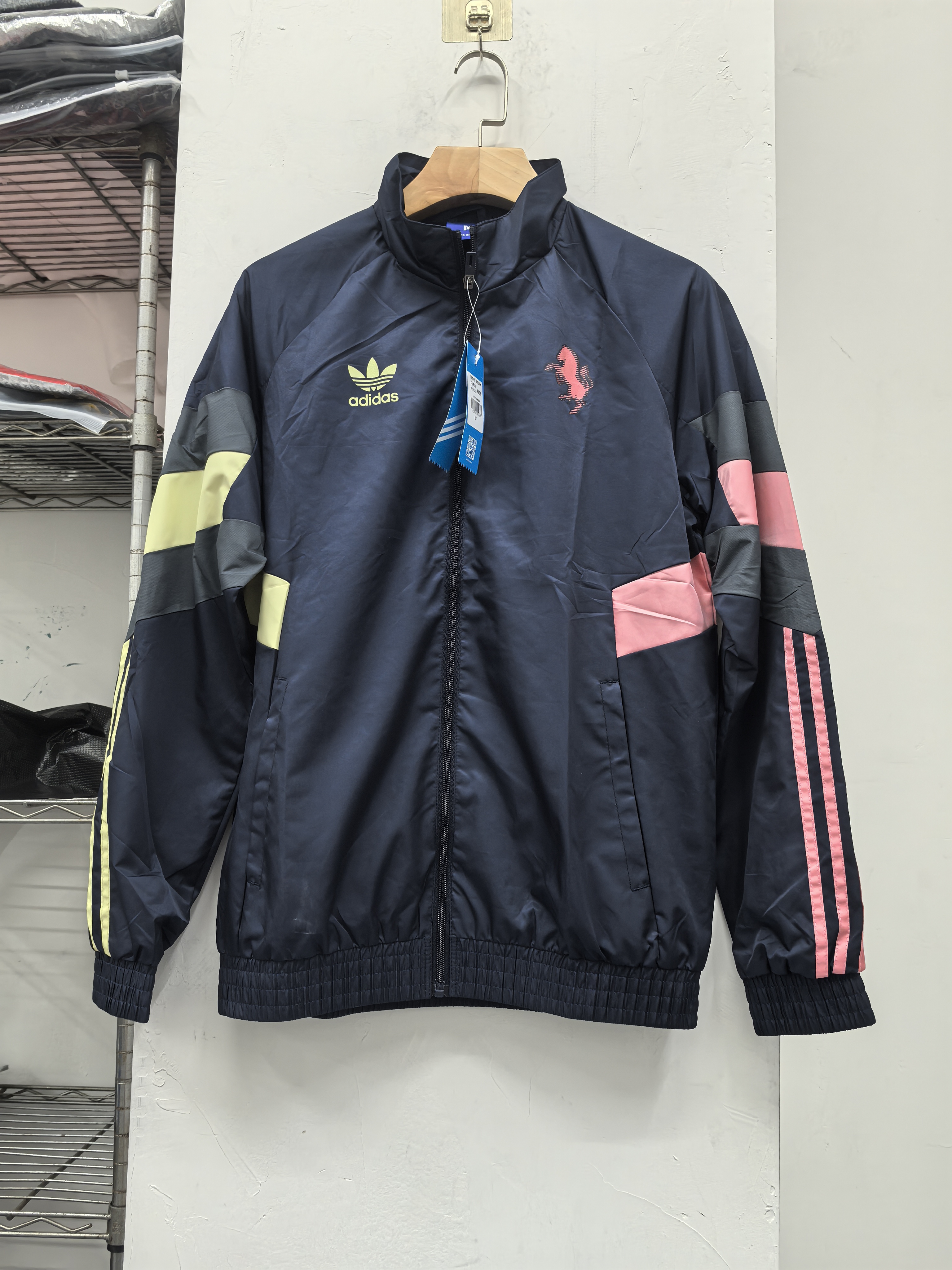 RETRO-A-WHU-NAME-A03436