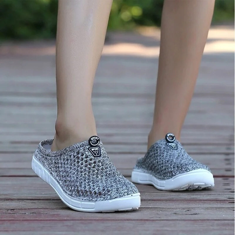 2020 Fashion Breathable Shoes Clogs Women Sandals Ladies Beach Hollow Out Casual Outdoor Waterproof Slippers Flats Shoes