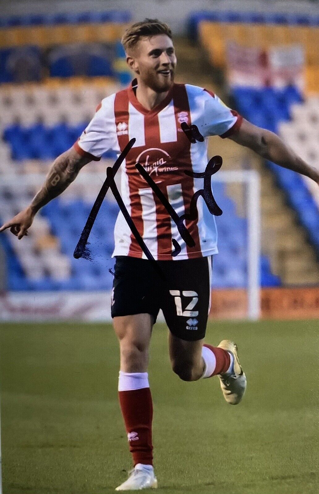 Teddy Bishop Genuine Hand Signed Lincoln City 6X4 Photo Poster painting 3