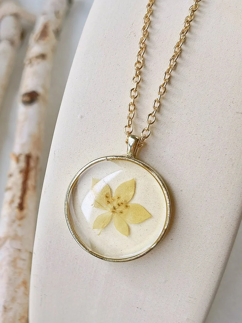 Embrace Nature's Beauty Resin Flower Necklace