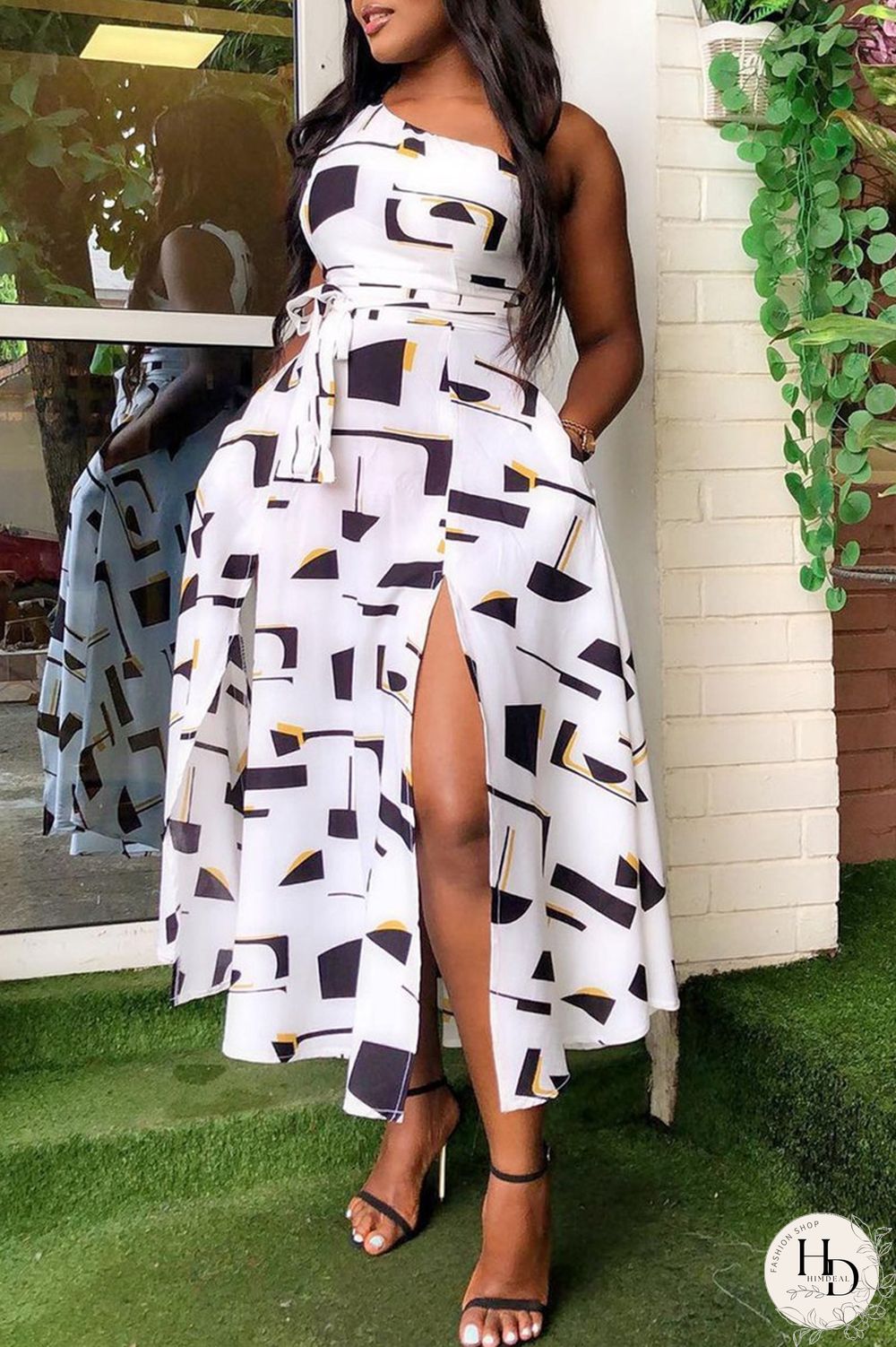 White Fashion Sexy Print Slit One Shoulder Sleeveless Dress