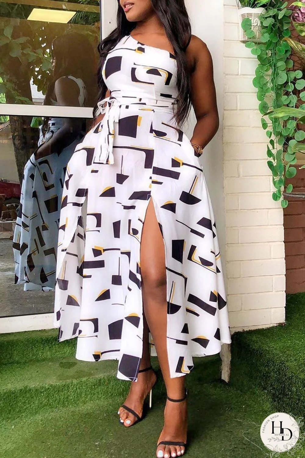 White Fashion Sexy Print Slit One Shoulder Sleeveless Dress