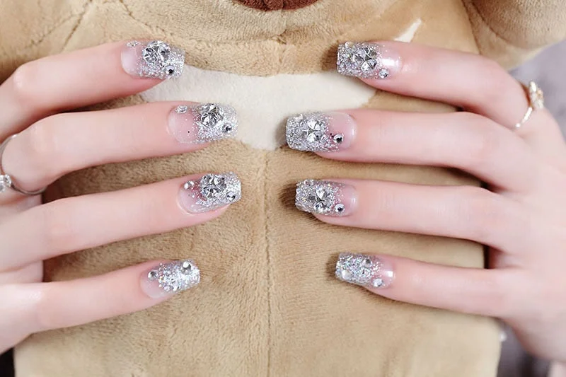 3D Bling Glitter False Fake Nails Crystal Stick on Medium Length Acrylic Nail White Press on Glossy Rhinestone Finger Wear Nails-Nail Inspo