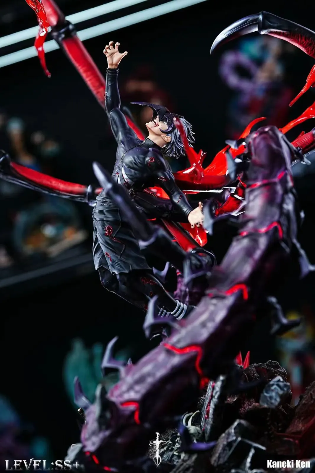1/6 Scale Ken Kaneki with LED - Tokyo Ghoul Resin Statue