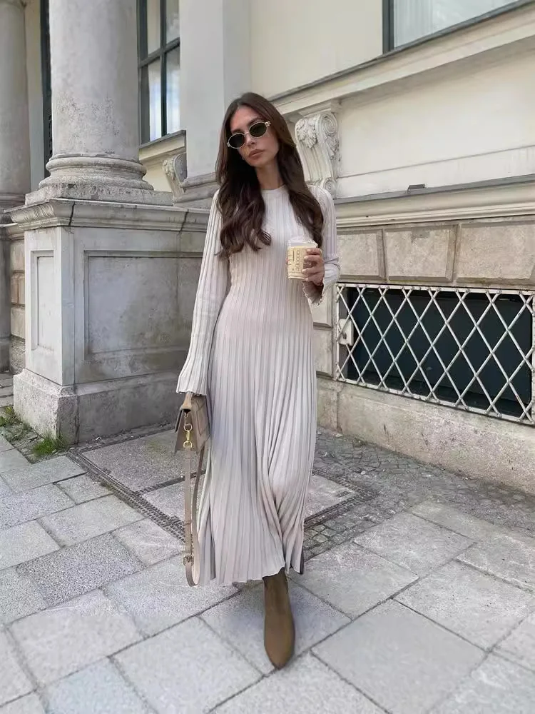 Uveng Uveng Round-Neck Knitted Long Dress 2023 Autumn New Sweater Skirt Pit Strip Solid Color Bottom Dress