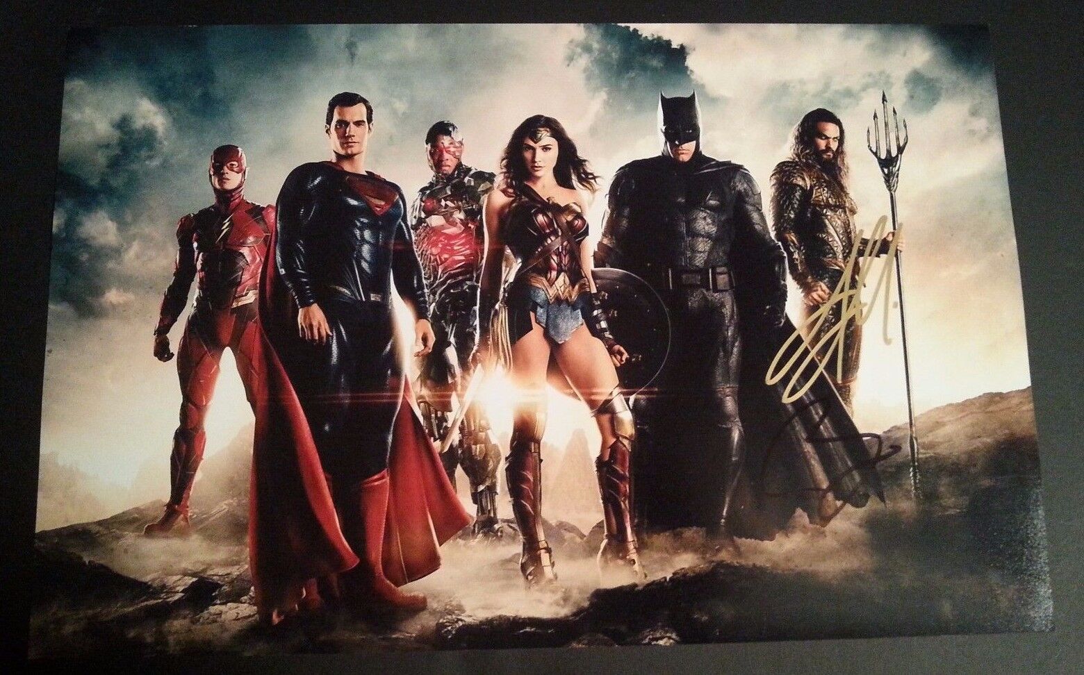 JASON MAMOA~BEN AFFLECK Authentic Hand-Signed JUSTICE LEAGUE 11x17 Photo Poster painting (PROOF)