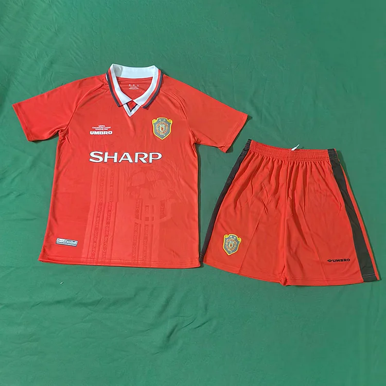 1999/2000 Manchester United Champions League Home Retro Adult Kit