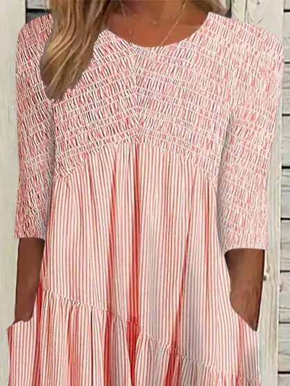 Women Half Sleeve V-neck Solid Color Dress