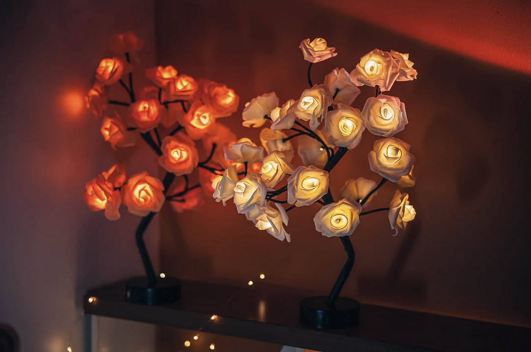 Forever Rose Tree Lamp™