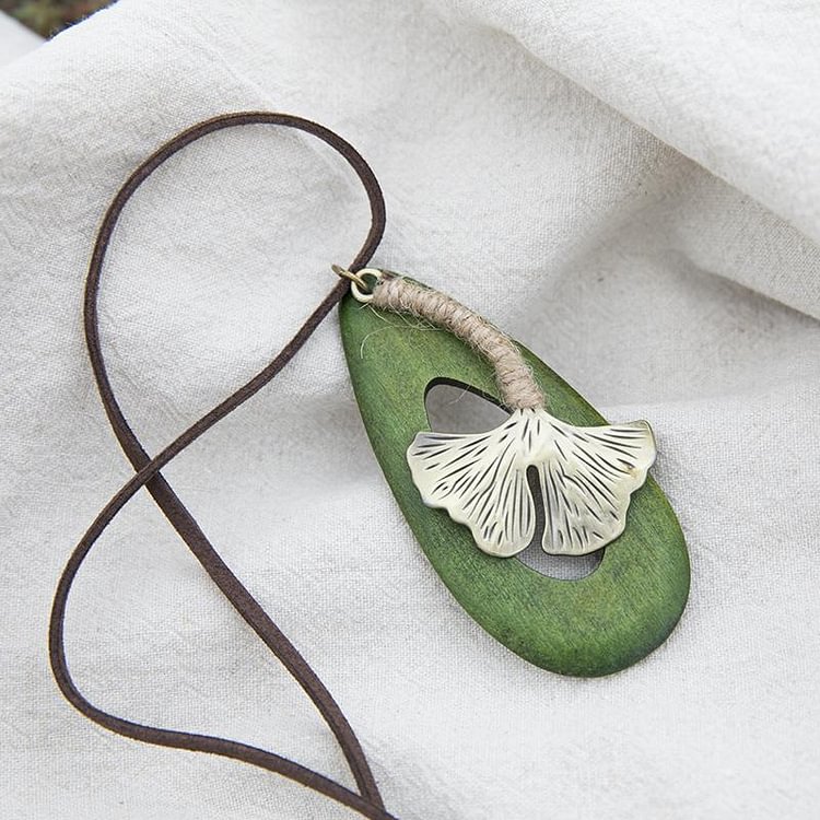Vintage Exquisite Ginkgo Copper Green Drop Shape Pendant Necklace