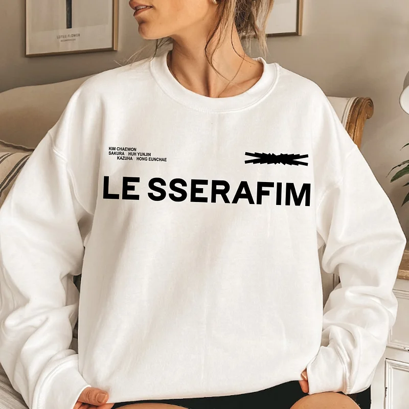 LE SSERAFIM popup CROP WIND BREAKER - atlacasaazul.com