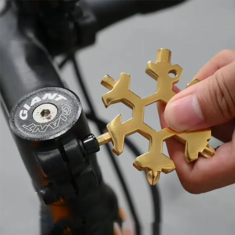 SAKER® 18-in-1 Snowflake Multi-Tool