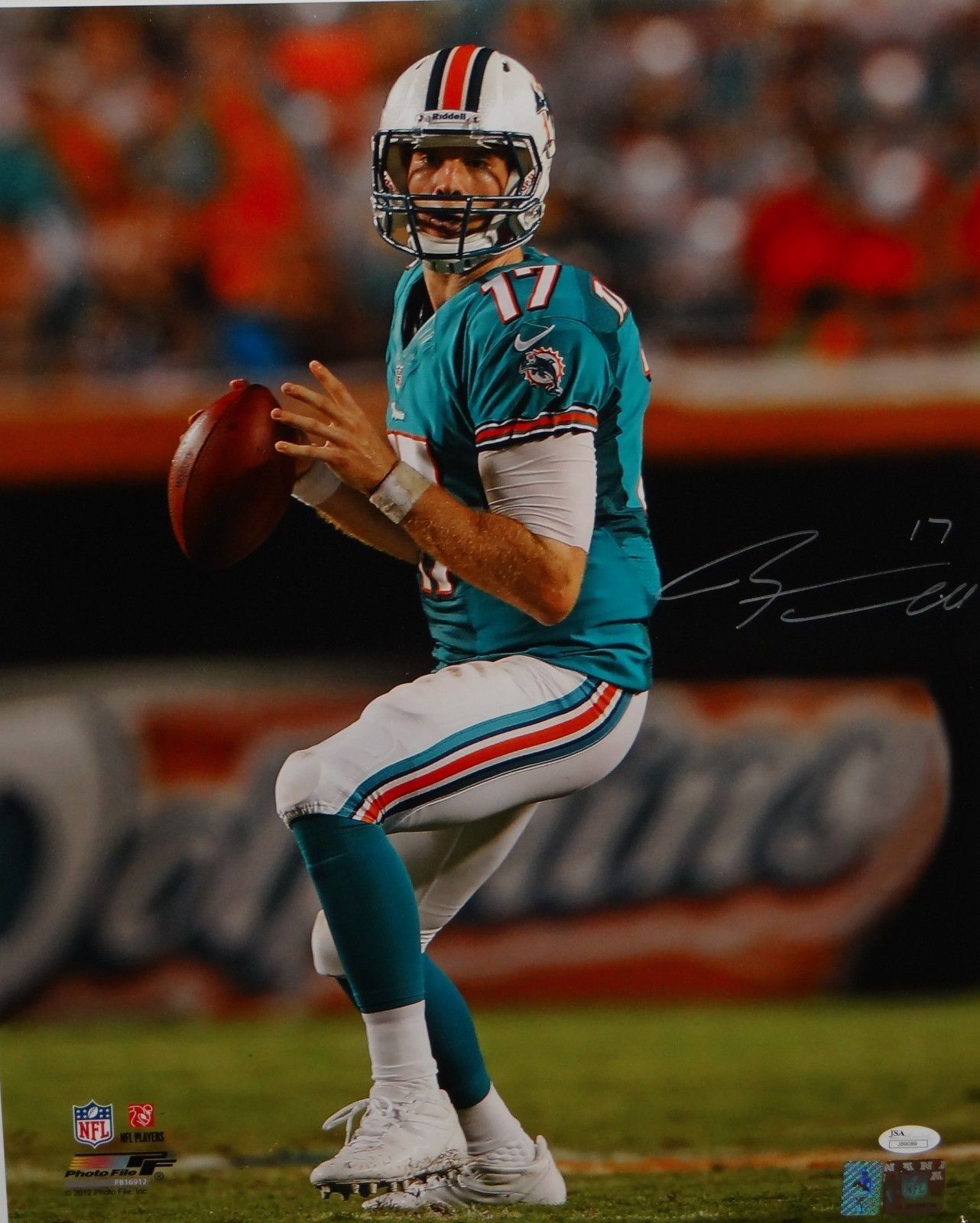 Ryan Tannehill Signed 16x20 Dolphins Looking To Pass Photo Poster painting- JSA Auth *Silver