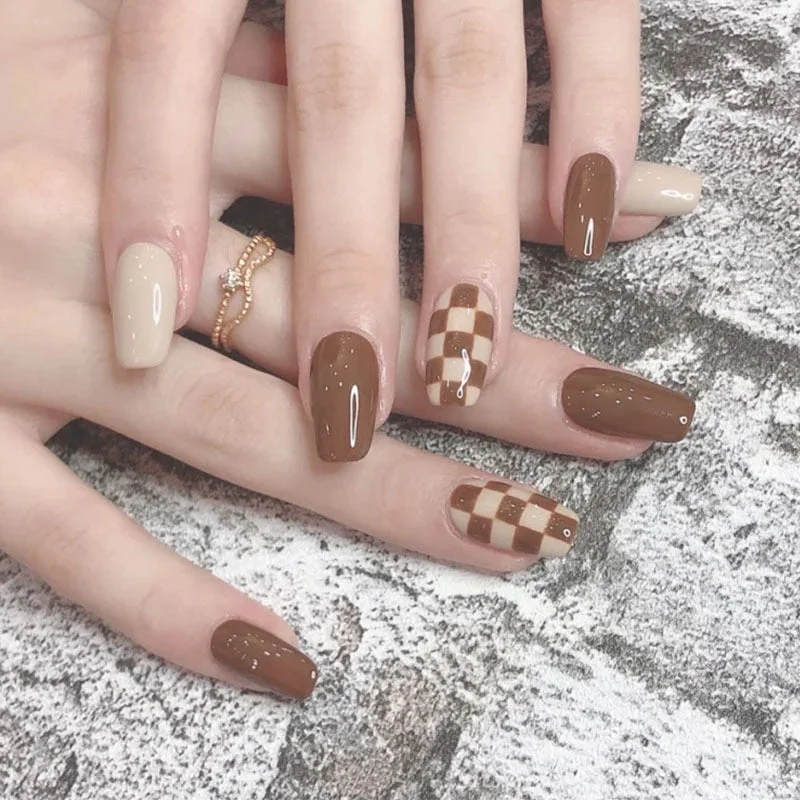 24pcs Nails Free Shipping Long Brown Press On Nails Cute Checkerboard Design Fake Nails Full Coverage Artificial For Women-Nail Inspo