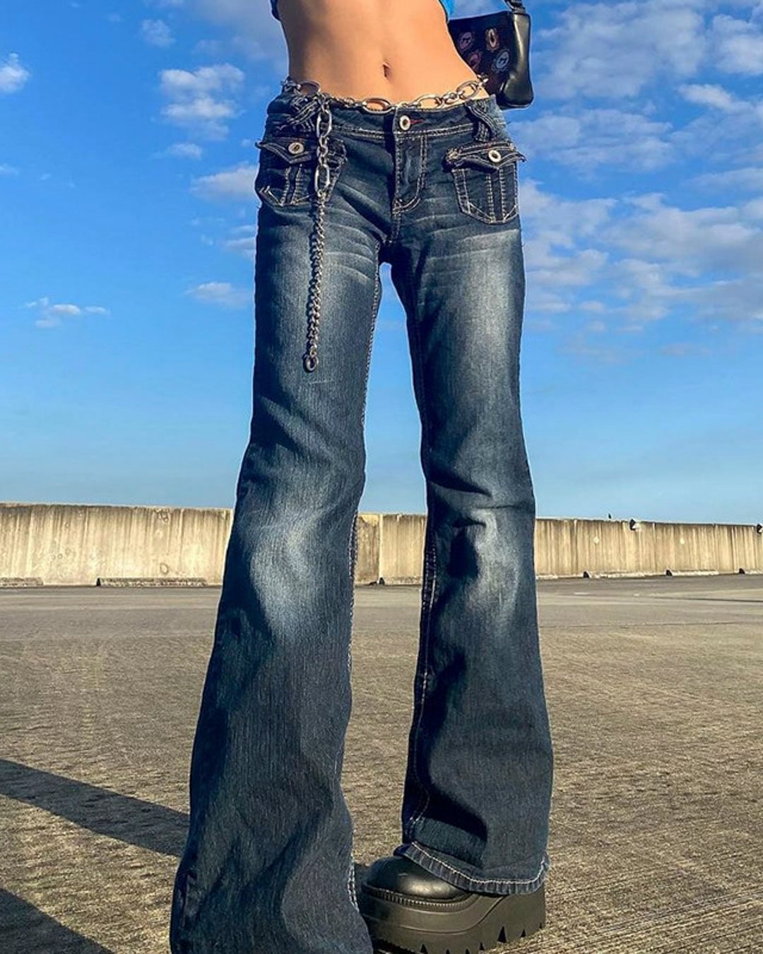 Fashionv-Low-rise Pocket Design Bootcut Jeans