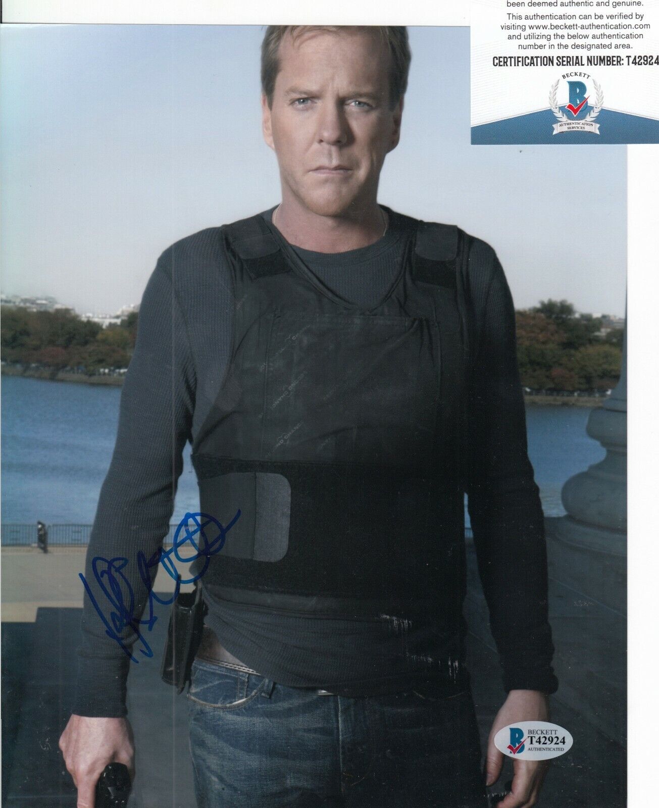 KIEFER SUTHERLAND signed (24) *Jack Bauer* 8X10 Photo Poster painting BECKETT BAS T42924