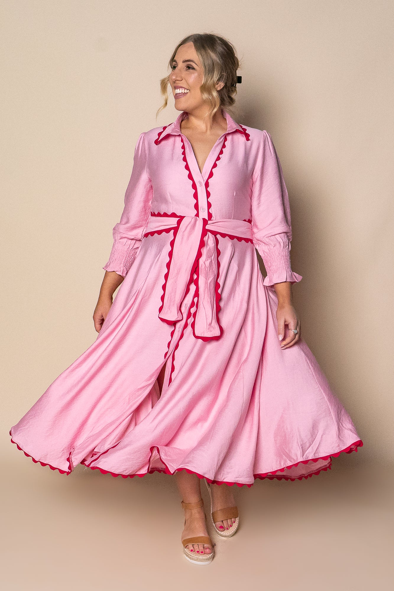 Iggy Midi Dress in Pink