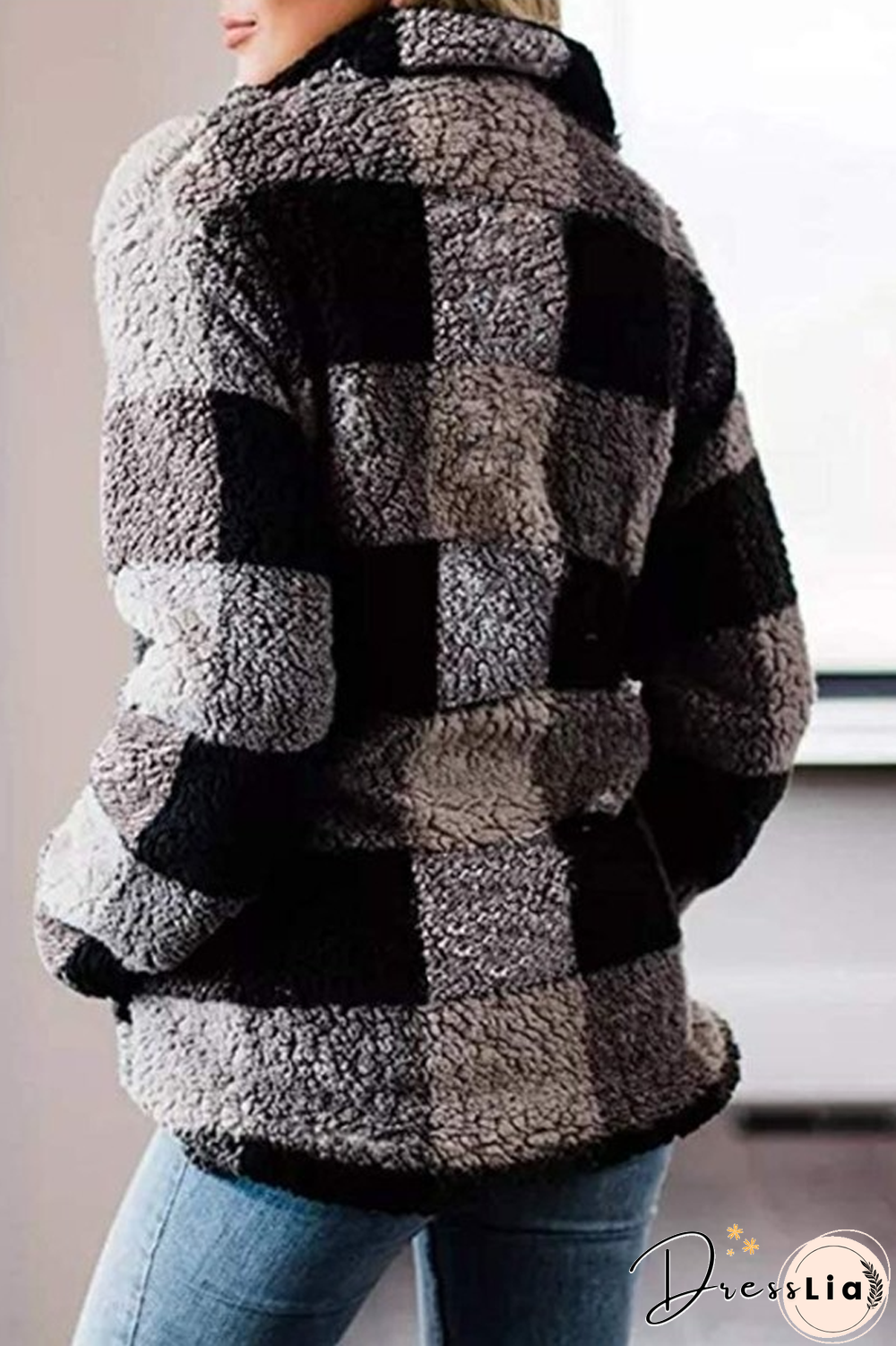 Cube Fluffy Double Pockets Sweatshirt