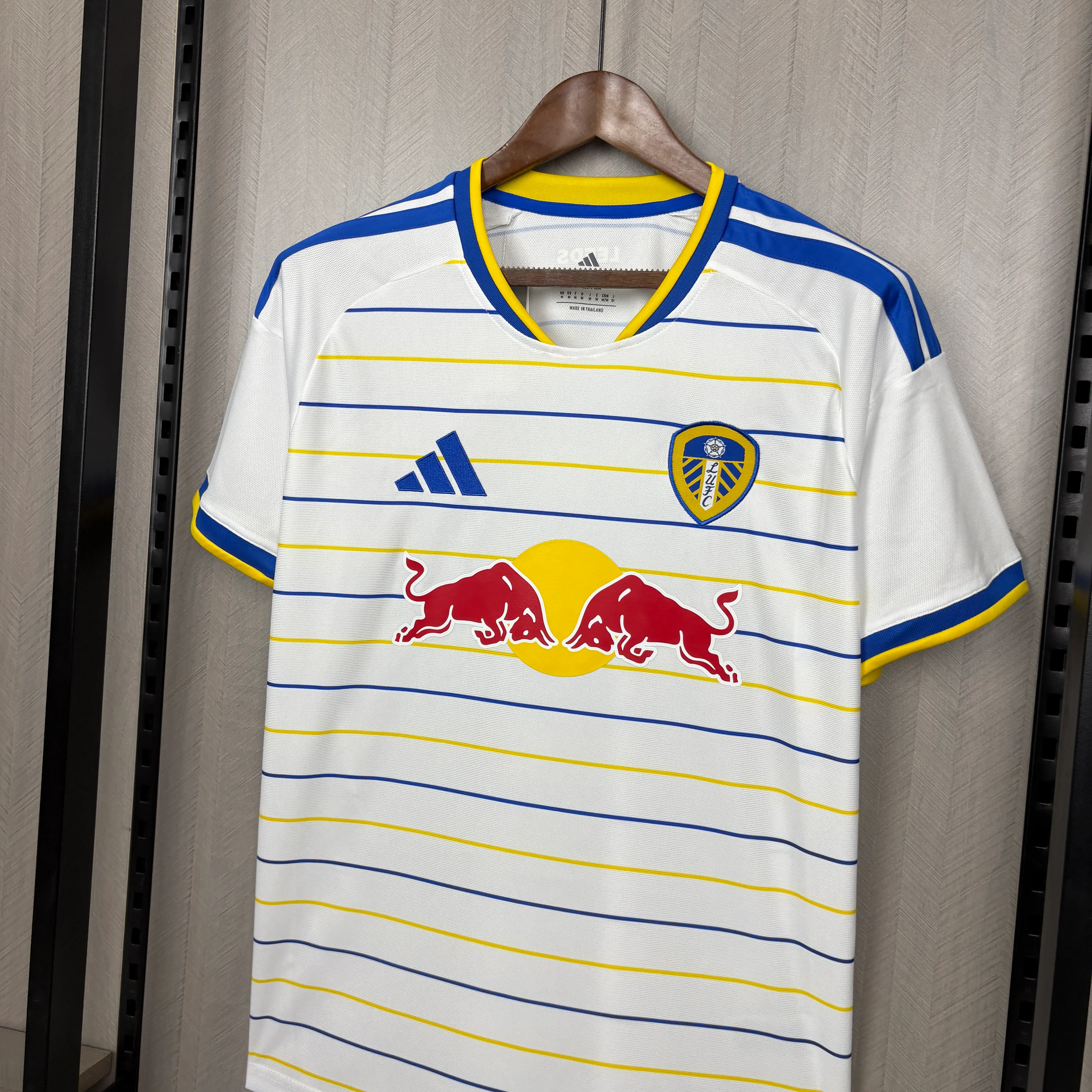 26/27 Leeds United Home Football Shirt Thai Quality