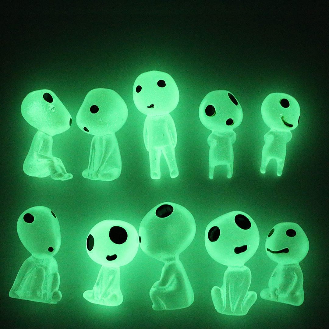 luminous garden ghost figurines