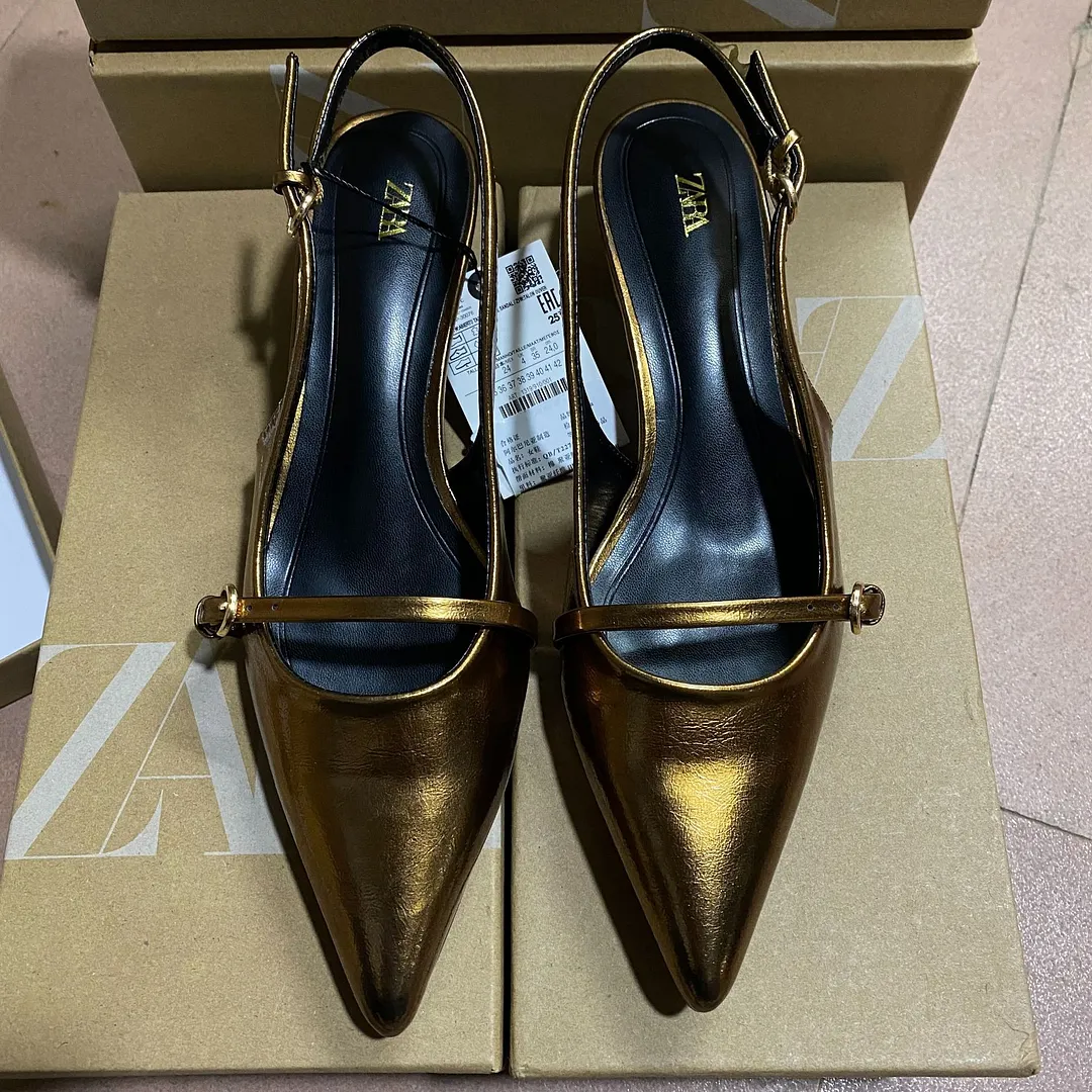Breakj Breakj 2025 New Patent Leather Fine Heel Sandals With Sharp Head Back Empty Cat Root Muller 4086