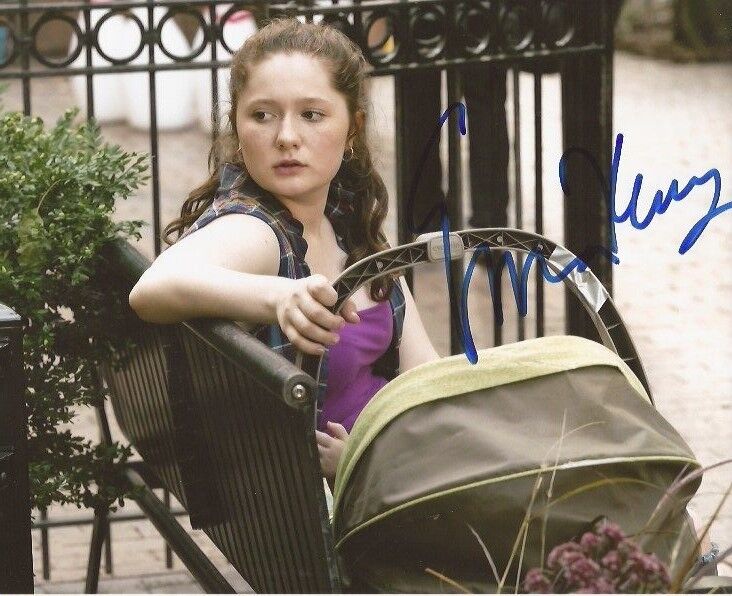 Emma Kenney signed Shameless 8x10 Photo Poster painting autographed Debbie Gallagher 4