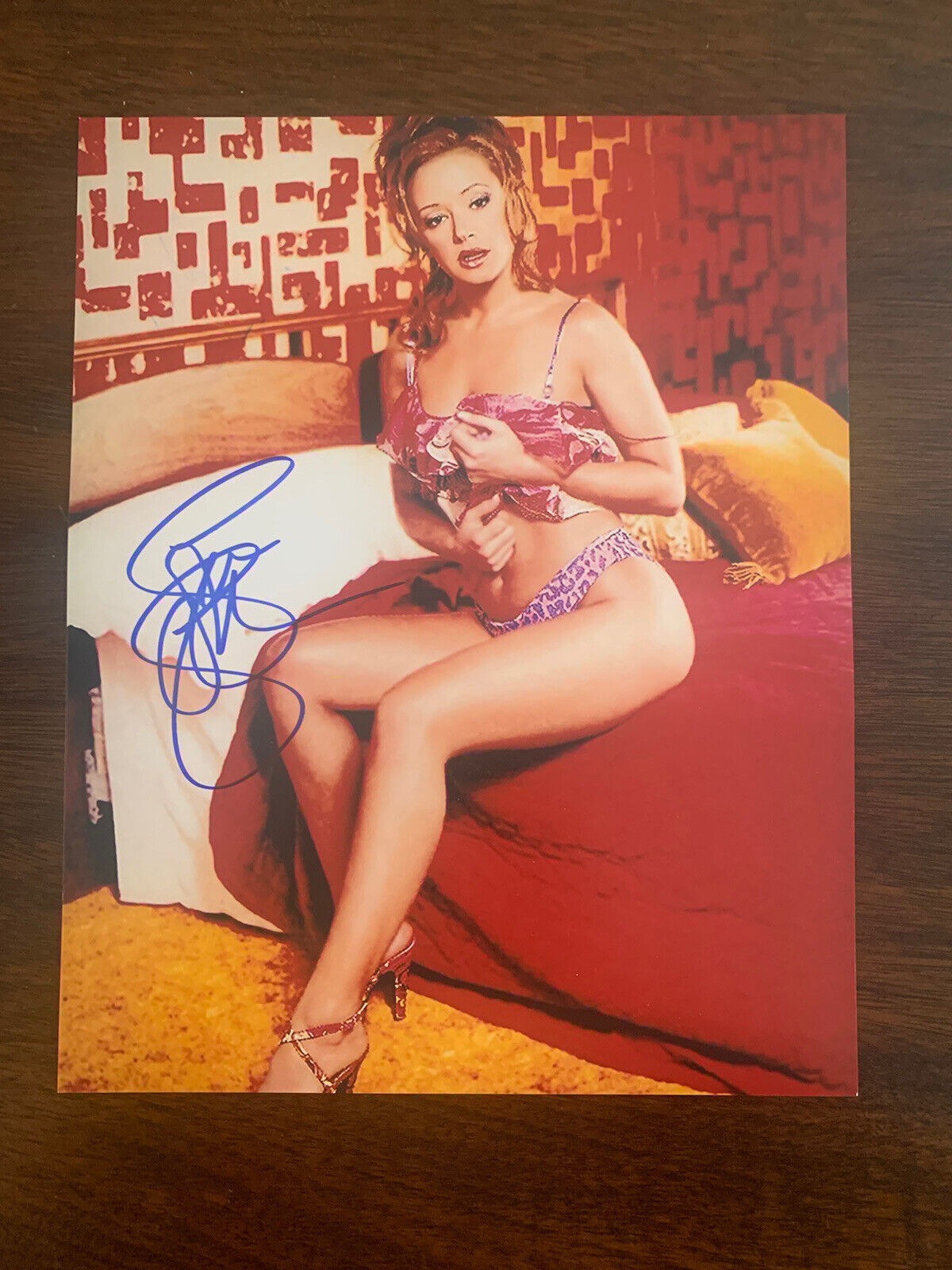 Leah Remini signed 8x10 Photo Poster painting King of Queens Autographed