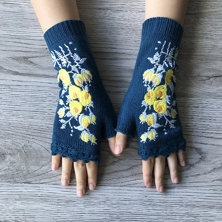 Embroidered Extended Warm Adult Wool Gloves