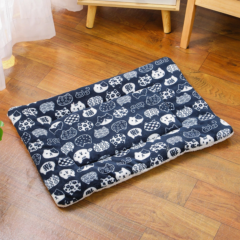 Spot Pet Sleeping Mat Thickened Autumn And Winter Warm Mat Cat Dog Universal Blanket Mat Pet Supplies