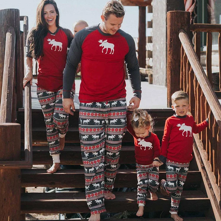 Family Matching Deer Print Christmas Matching Pajamas Set