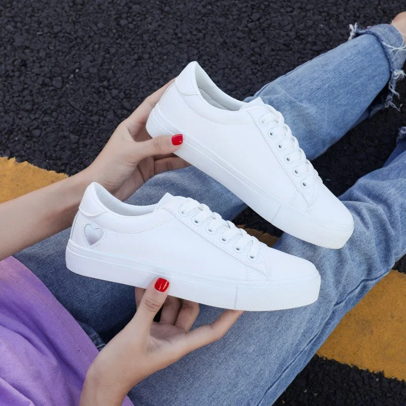 Women Canvas Shoes Women Casual Flats Heart Lace-up Fashion Ladies Spring/Autumn Shoes designer White Sneakers