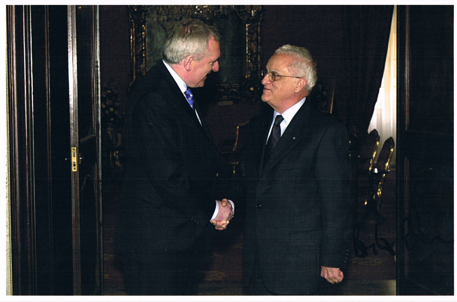 Ireland Prime Minister Bertie Ahern 1951- autograph signed Photo Poster painting 7.5x10.5