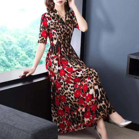 Summer Women's V-Neck  Short Sleeves, Knee-Length Chiffon Dress