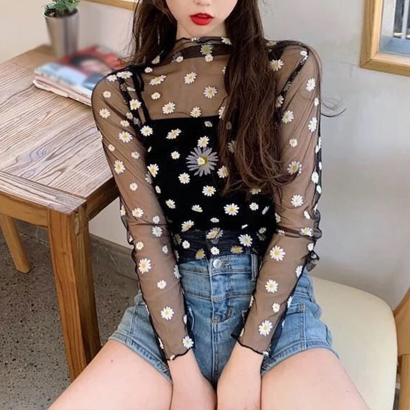 New small fresh summer daisy flower net cloth printed T-shirt Korean women long-sleeved fishnet T-shirt top Fashion sun protecti