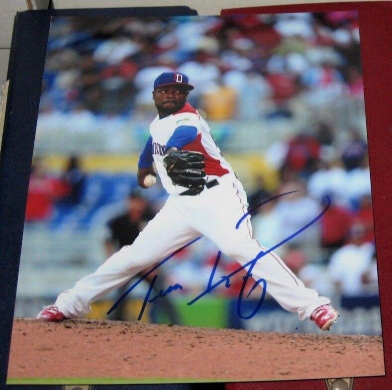 Fernando Rodney WBC Dominican Republic SIGNED AUTOGRAPGED 8X10 Photo Poster painting COA