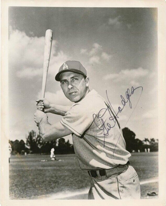 Gil Hodges 8x10 SIGNED Photo Poster painting AUTOGRAPHED ( Dodgers HOF ) REPRINT