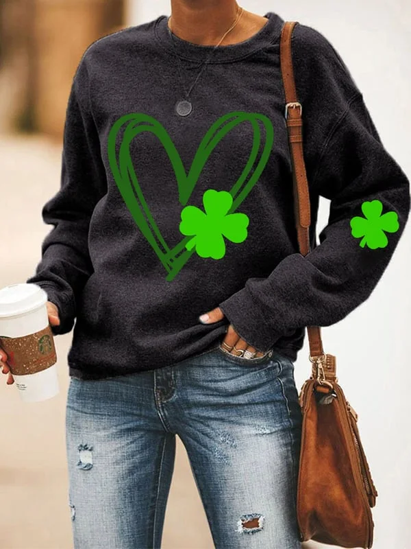 Women's St. Patrick's Day Heart Shamrock Sweatshirtt