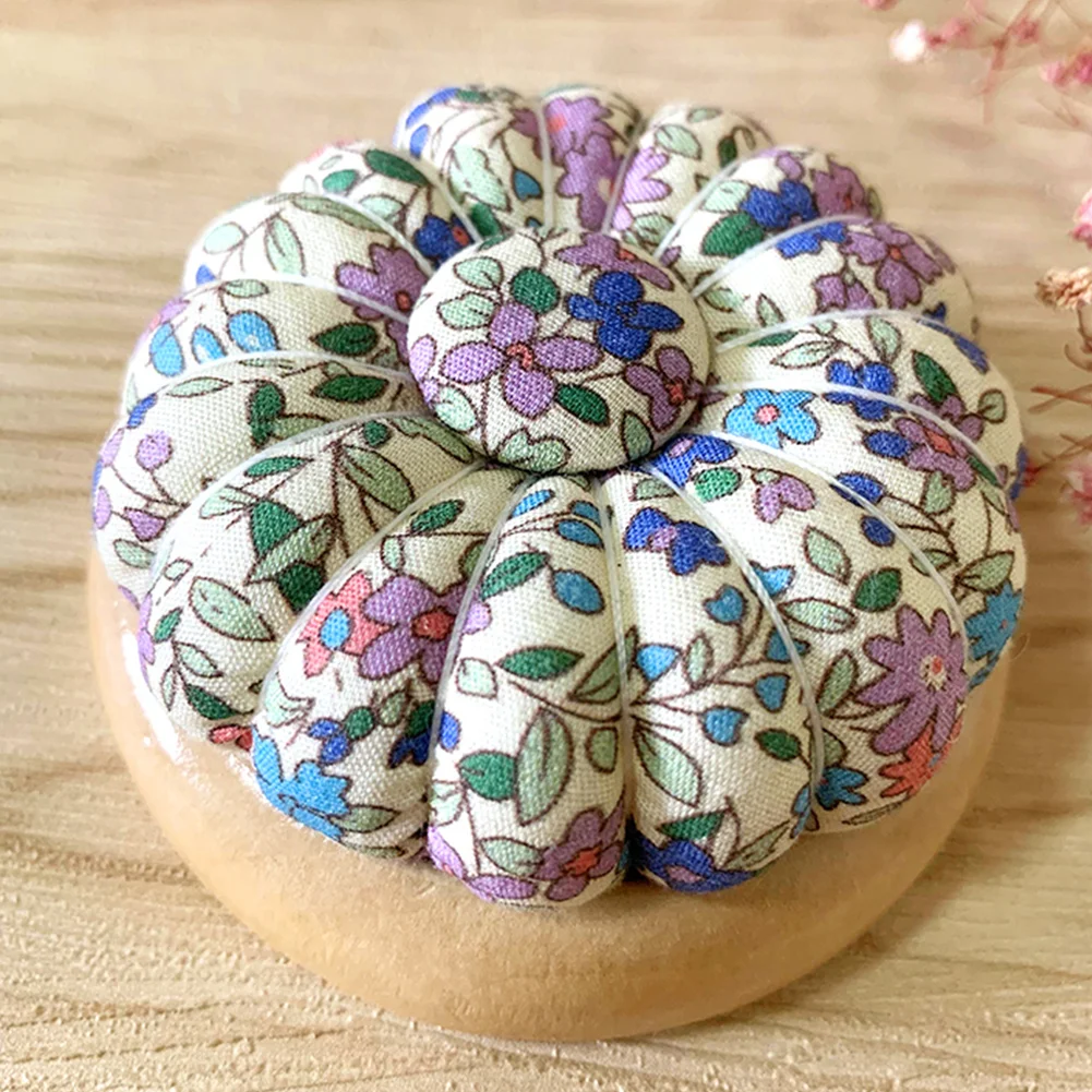 Pumpkin Shaped Magnetic Needle Pin Cushion Holder DIY Craft(Random Pattern)